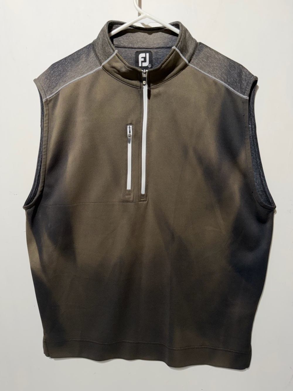 FootJoy Men's Gray Heather Performance Golf Vest with White FJ Logo